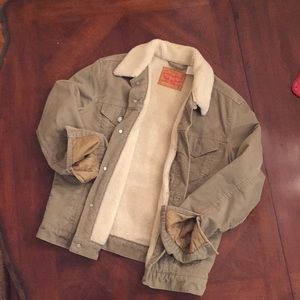 Levi’s Sherpa lined trucker jacket